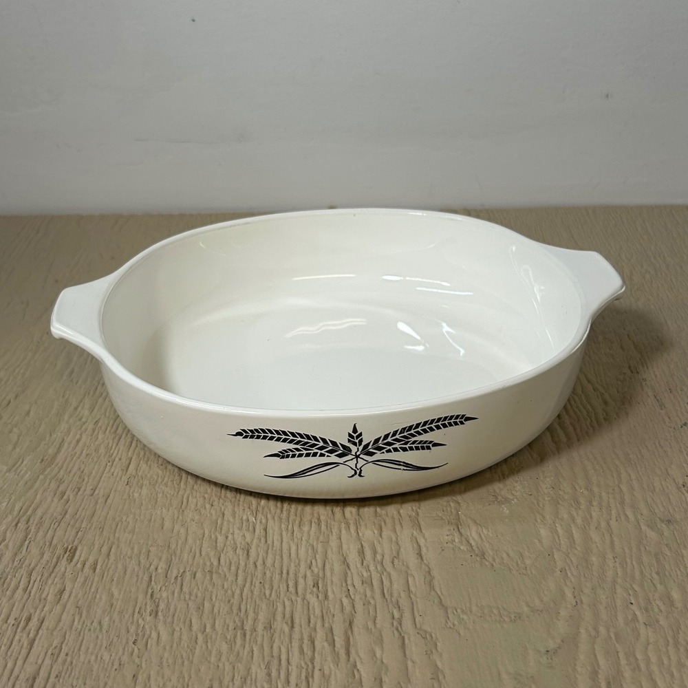 Anchor Hocking Casserole Dish 1.5qt White Black Wheat Milk Glass Vintage USA